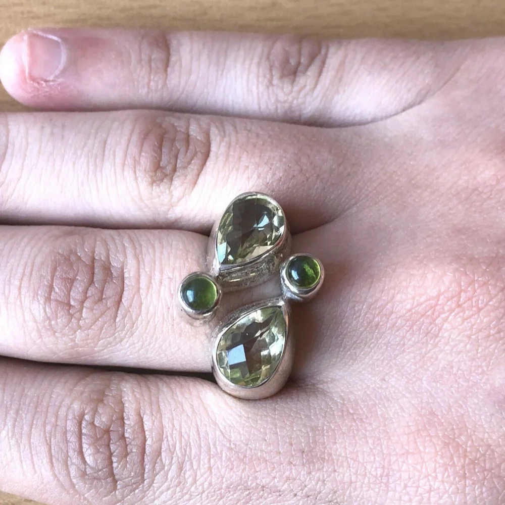 VINTAGE ARYA LEMON QUARTZ AND PERIDOT RING